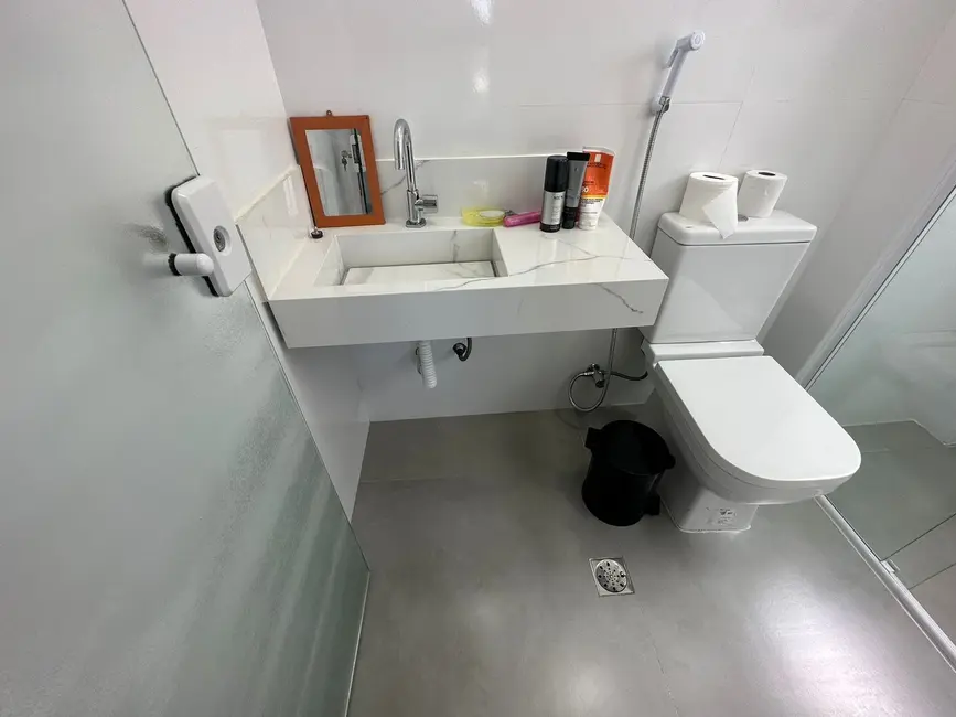 Apartamento com 3 quartos à venda, 107m2 em Guilhermina, Praia Grande - SP - imagem 6 Foto 6 de Apartamento com 3 quartos à venda, 107m2 em Guilhermina, Praia Grande - SP