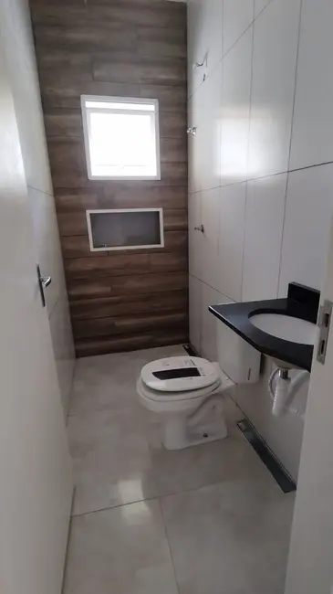 Foto 2 de Casa com 3 quartos à venda, 79m2 em Itanhaem - SP