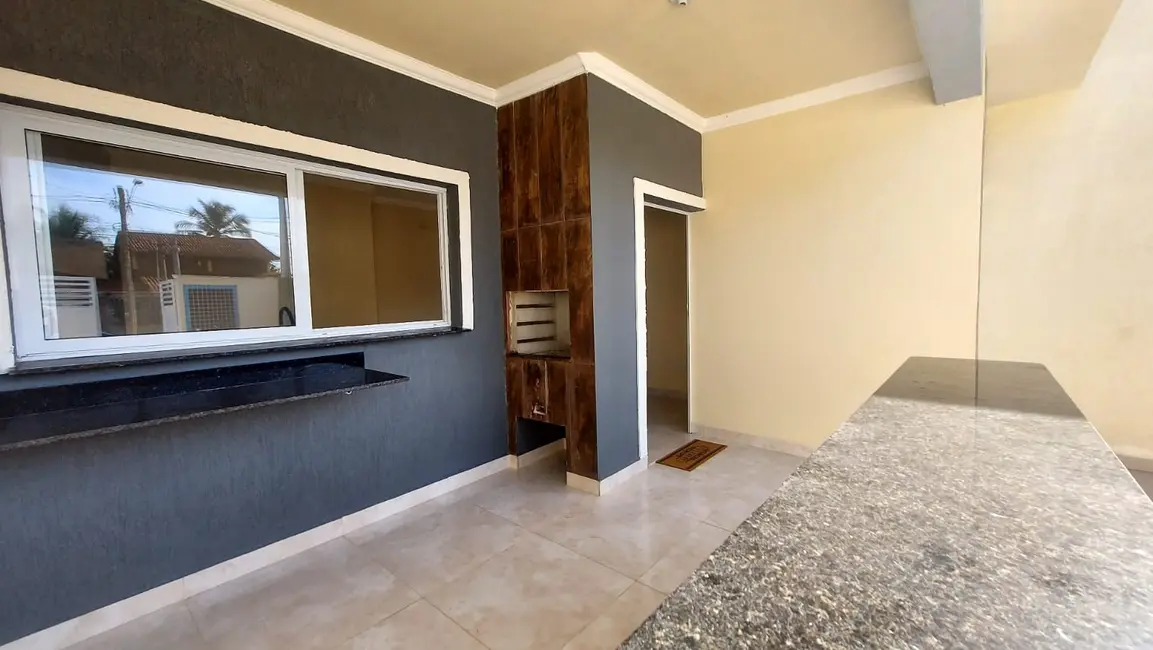 Foto 4 de Casa com 3 quartos à venda, 86m2 em Itanhaem - SP