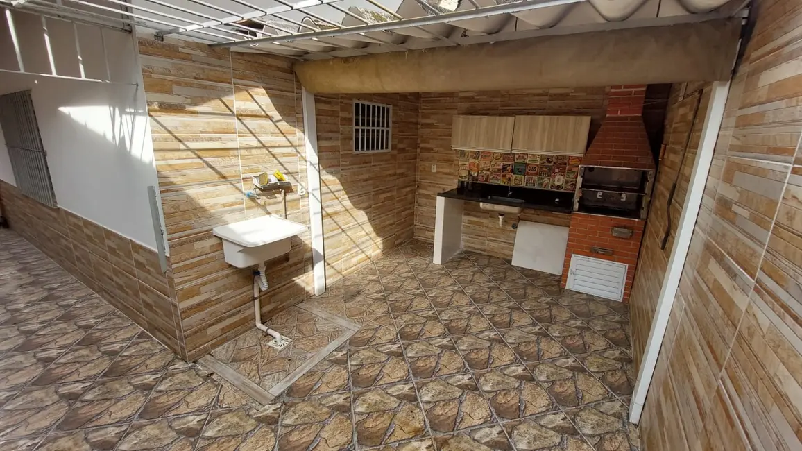 Foto 2 de Casa com 2 quartos à venda, 92m2 em Ocian, Praia Grande - SP