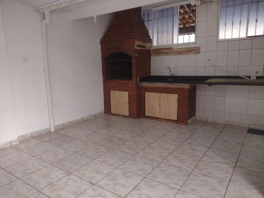 Casa com 2 quartos à venda, 66m2 em Maracanã, Praia Grande - SP - imagem 6 Foto 6 de Casa com 2 quartos à venda, 66m2 em Maracanã, Praia Grande - SP