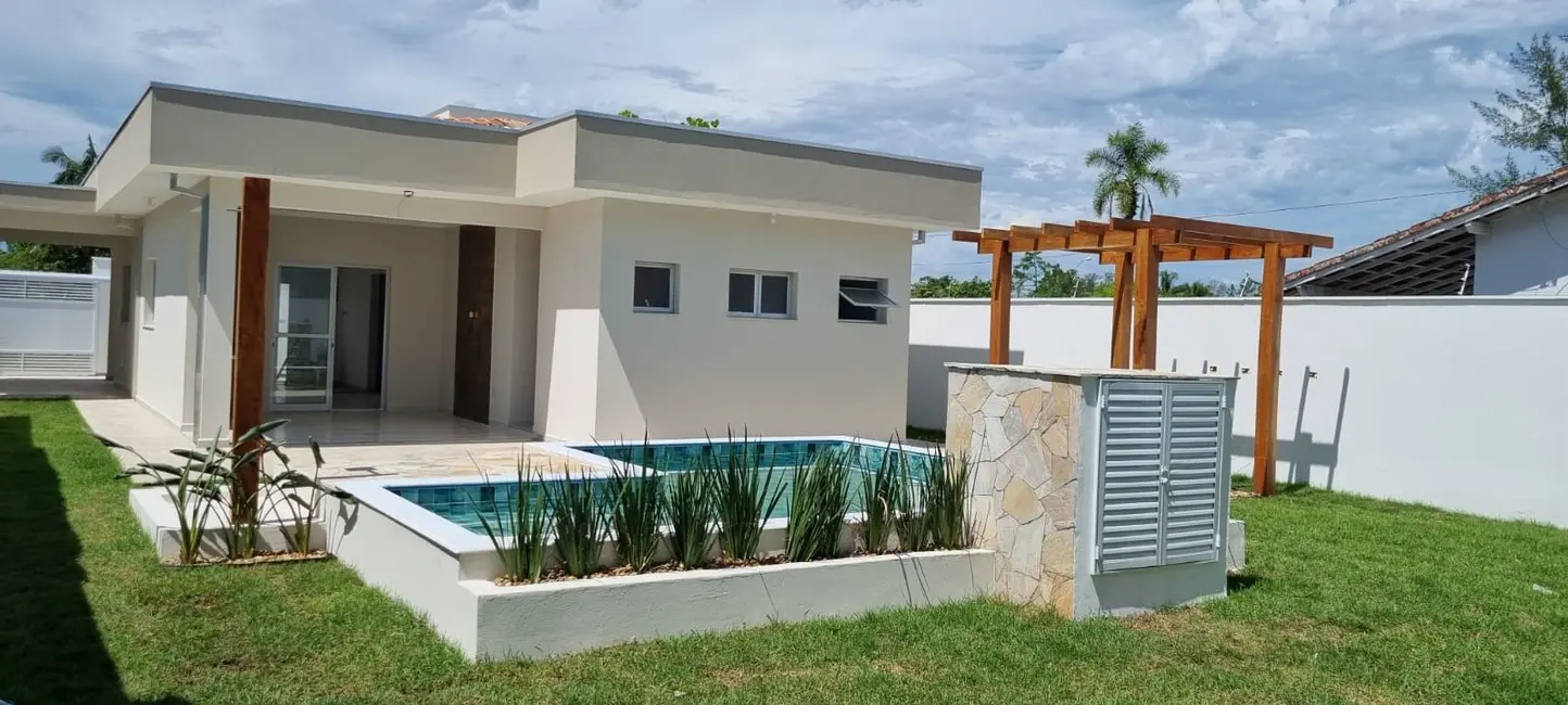 Foto 9 de Casa com 3 quartos à venda, 124m2 em Itanhaem - SP