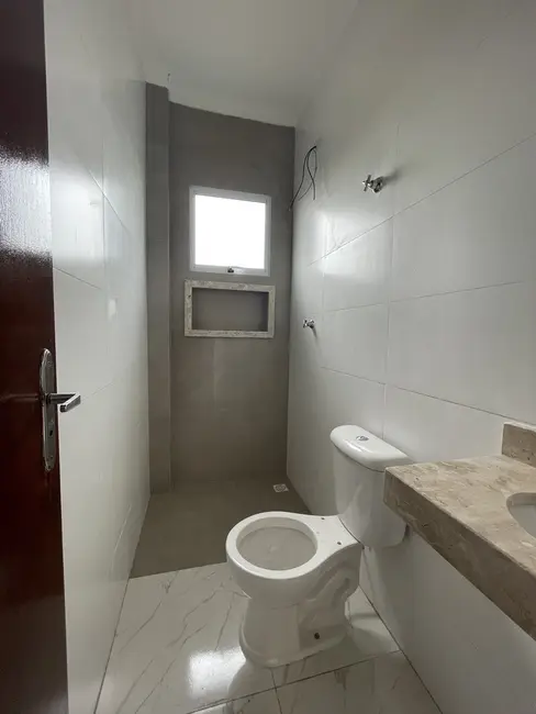 Foto 1 de Casa com 2 quartos à venda, 47m2 em Quietude, Praia Grande - SP