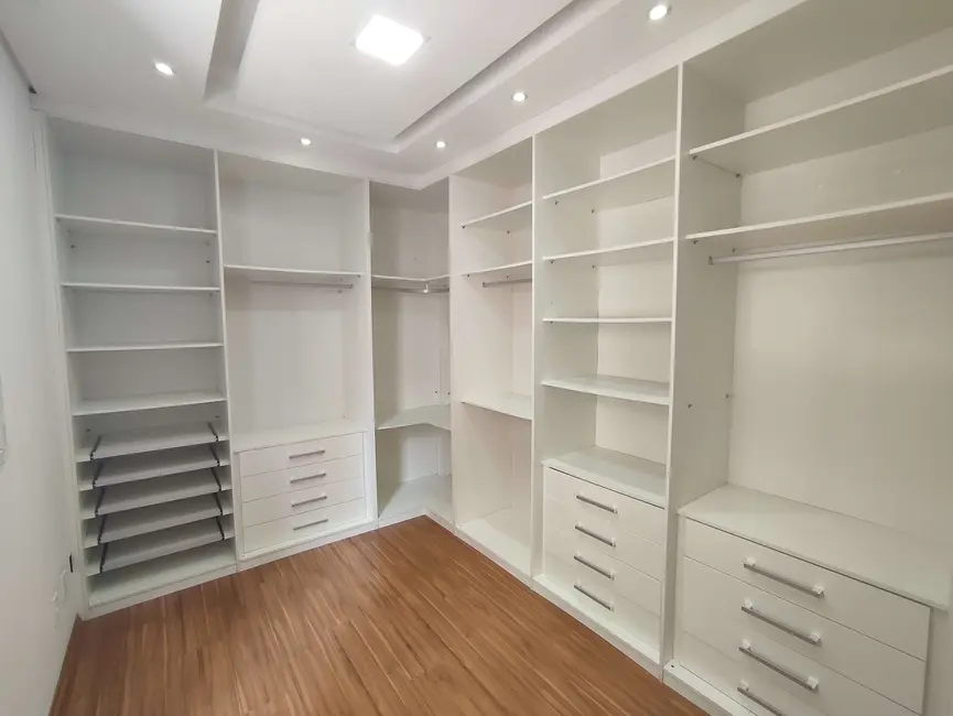 Foto 9 de Apartamento com 4 quartos à venda, 157m2 em Guilhermina, Praia Grande - SP