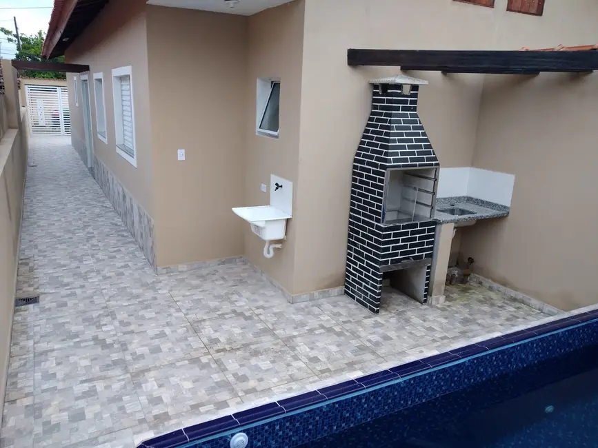 Foto 3 de Casa com 2 quartos à venda, 53m2 em Itanhaem - SP