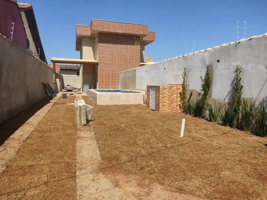 Foto 1 de Casa com 3 quartos à venda, 79m2 em Itanhaem - SP