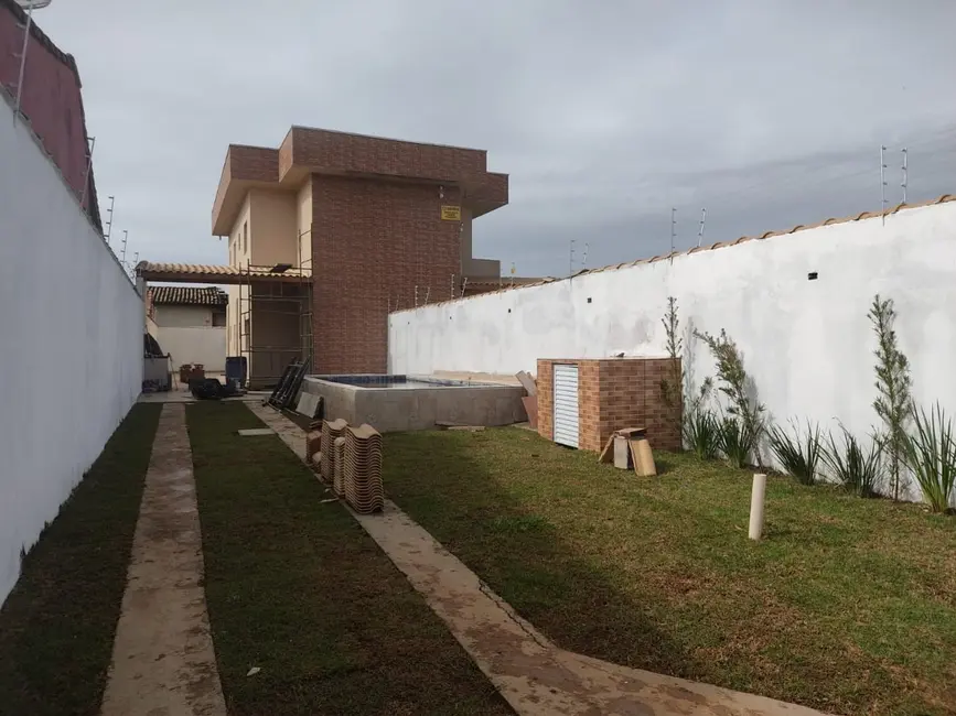 Foto 3 de Casa com 3 quartos à venda, 79m2 em Itanhaem - SP