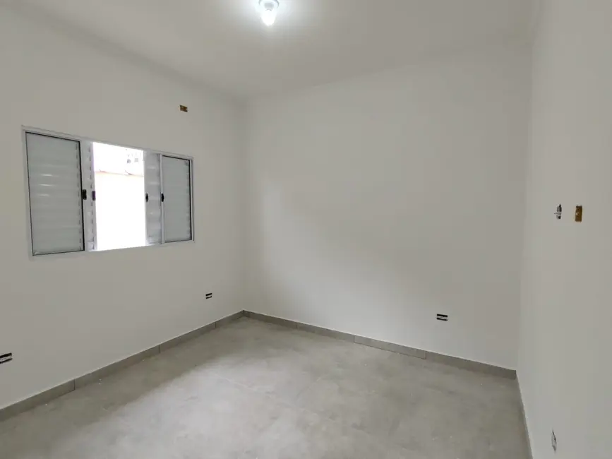 Foto 7 de Casa com 2 quartos à venda, 85m2 em Mongagua - SP