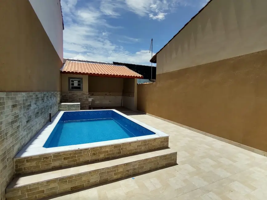 Foto 1 de Casa com 2 quartos à venda, 85m2 em Mongagua - SP