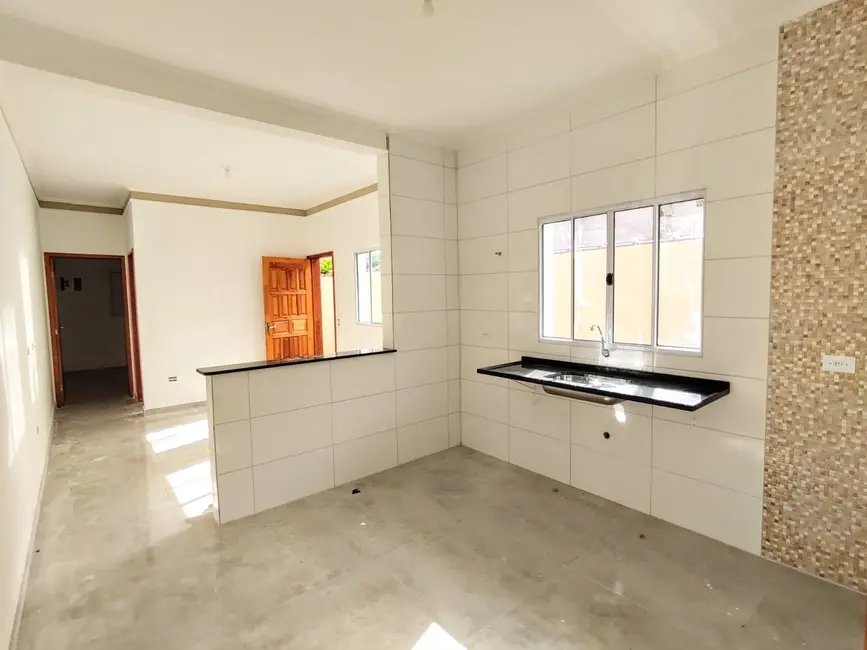 Foto 9 de Casa com 2 quartos à venda, 85m2 em Mongagua - SP