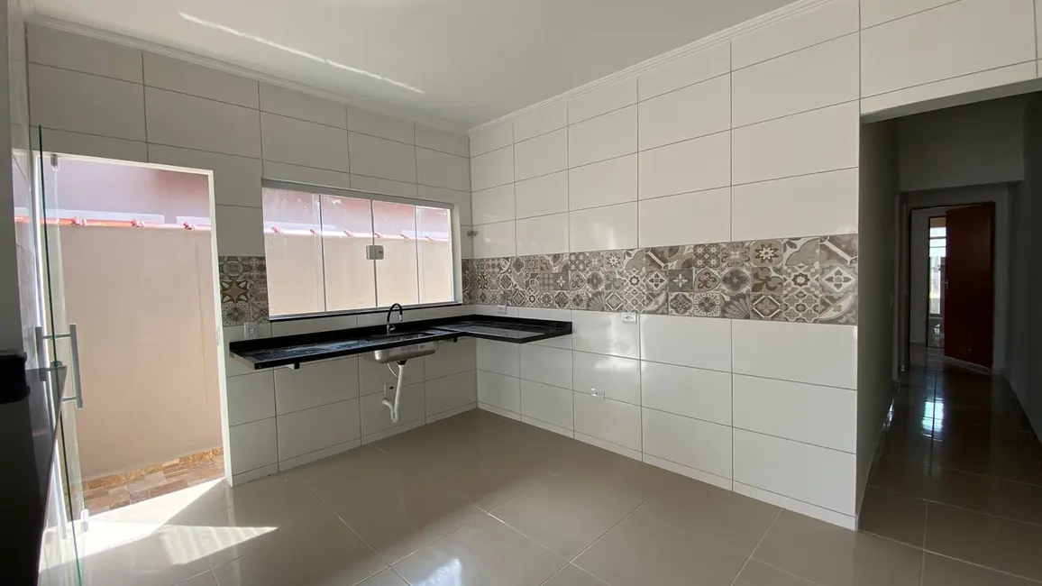 Foto 7 de Casa com 2 quartos à venda, 77m2 em Itanhaem - SP
