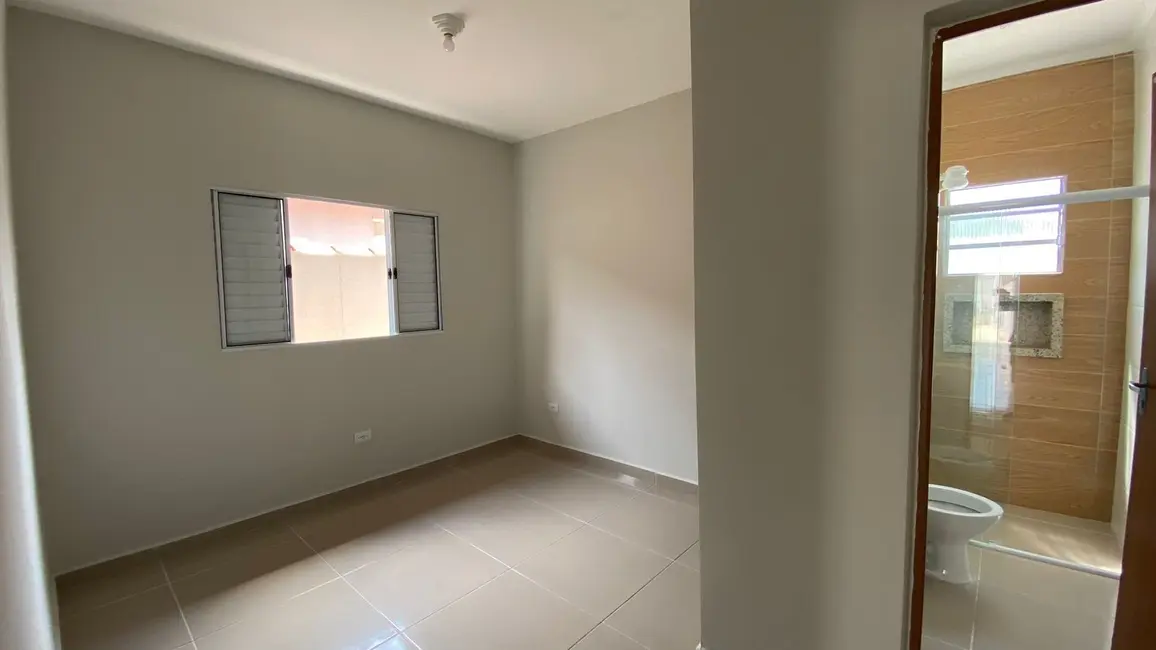 Foto 4 de Casa com 2 quartos à venda, 77m2 em Itanhaem - SP