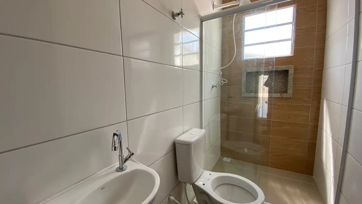 Foto 5 de Casa com 2 quartos à venda, 77m2 em Itanhaem - SP