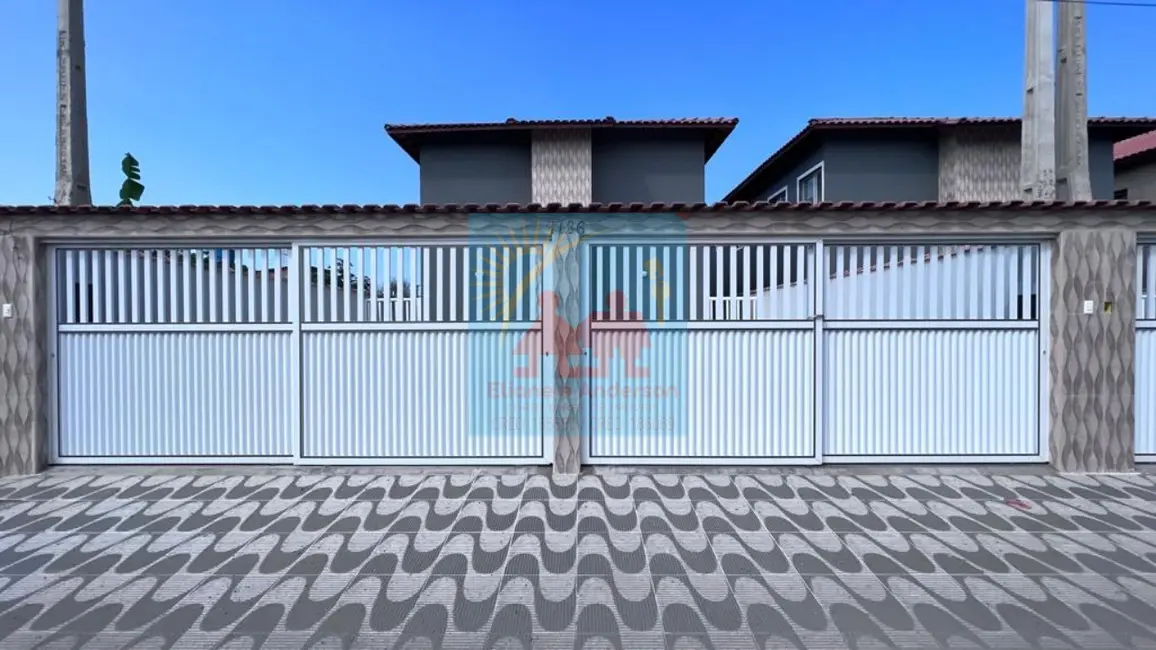 Foto 1 de Casa com 2 quartos à venda, 58m2 em Itanhaem - SP