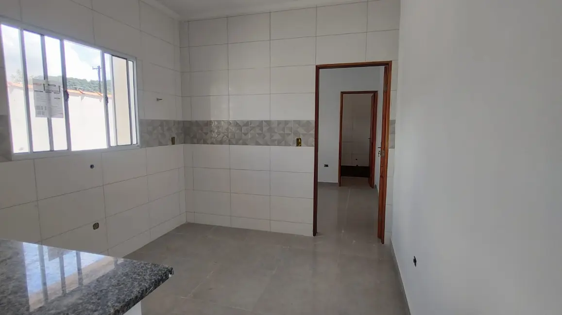 Foto 7 de Casa com 2 quartos à venda, 70m2 em Mongagua - SP