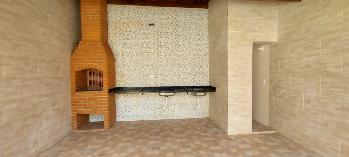 Foto 4 de Casa com 3 quartos à venda, 107m2 em Mongagua - SP