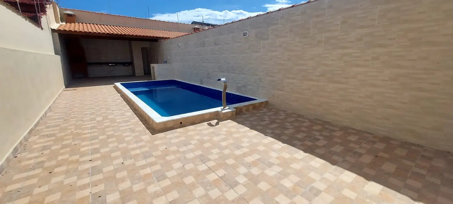 Foto 2 de Casa com 3 quartos à venda, 107m2 em Mongagua - SP