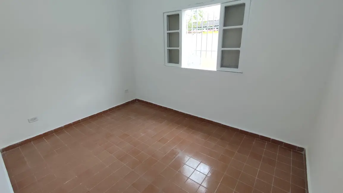 Foto 7 de Casa com 2 quartos à venda, 65m2 em Mongagua - SP