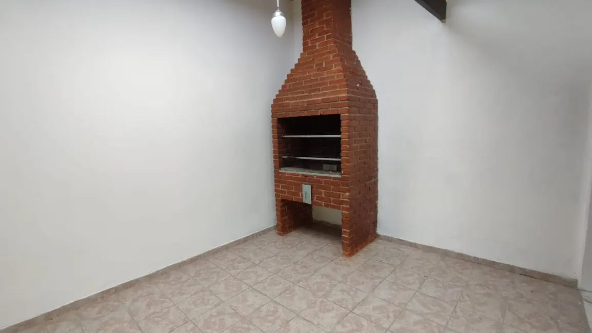 Foto 3 de Casa com 2 quartos à venda, 65m2 em Mongagua - SP