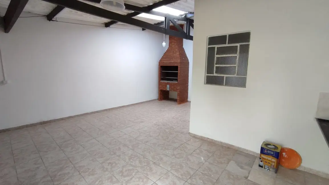 Foto 4 de Casa com 2 quartos à venda, 65m2 em Mongagua - SP