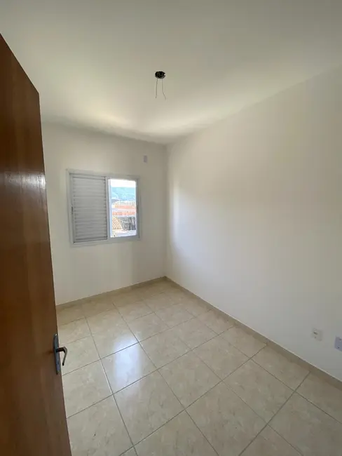 Casa com 2 quartos à venda, 46m2 em Esmeralda, Praia Grande - SP - imagem 6 Foto 6 de Casa com 2 quartos à venda, 46m2 em Esmeralda, Praia Grande - SP