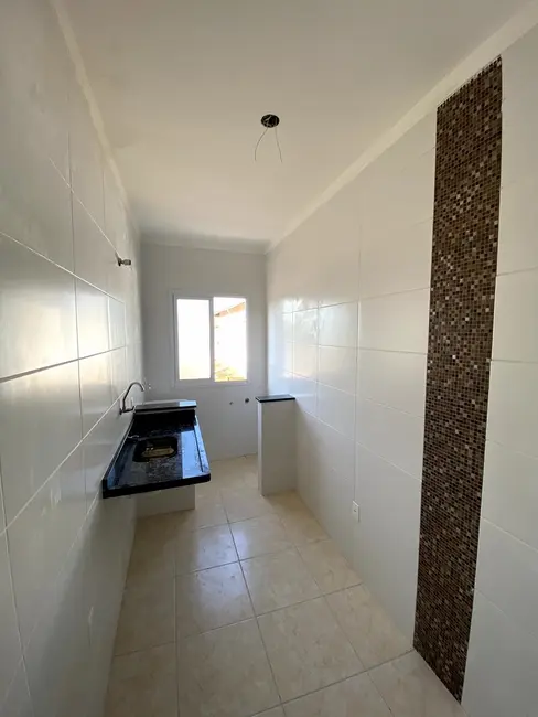 Casa com 2 quartos à venda, 46m2 em Esmeralda, Praia Grande - SP - imagem 2 Foto 2 de Casa com 2 quartos à venda, 46m2 em Esmeralda, Praia Grande - SP