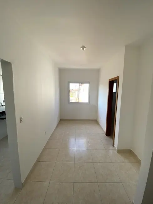 Casa com 2 quartos à venda, 46m2 em Esmeralda, Praia Grande - SP - imagem 4 Foto 4 de Casa com 2 quartos à venda, 46m2 em Esmeralda, Praia Grande - SP
