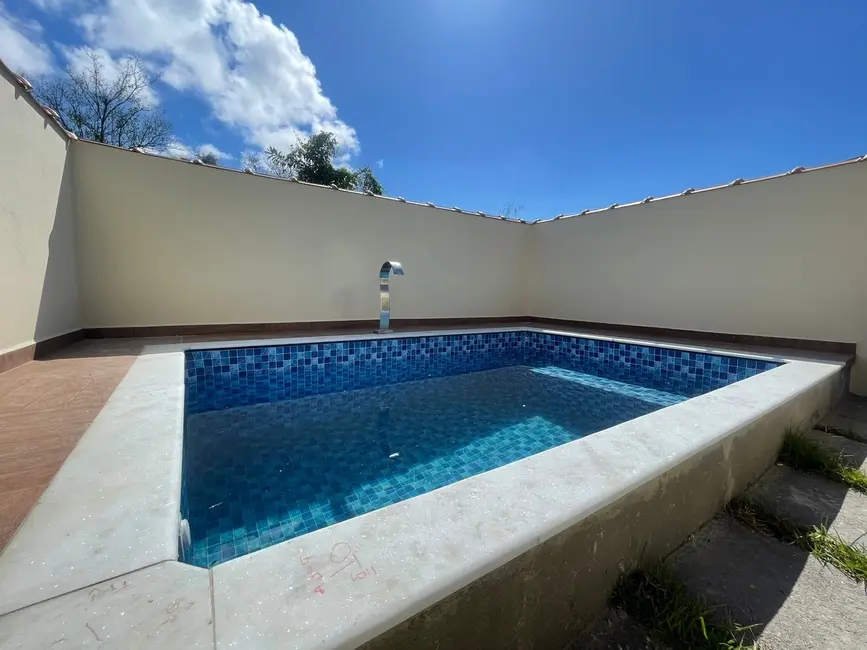 Foto 5 de Casa com 2 quartos à venda, 67m2 em Itanhaem - SP