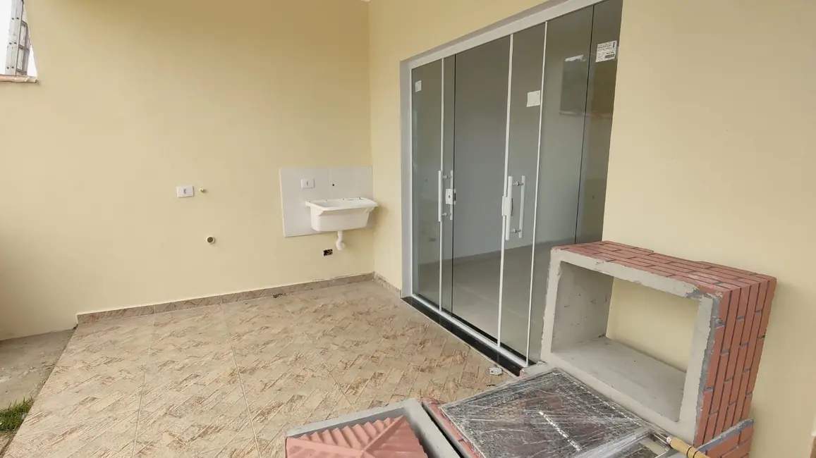 Foto 3 de Casa com 2 quartos à venda, 67m2 em Itanhaem - SP