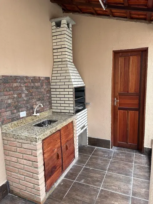 Foto 2 de Casa com 3 quartos à venda, 84m2 em Itanhaem - SP