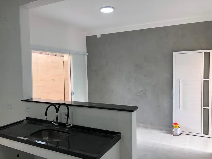 Foto 5 de Casa com 2 quartos à venda, 86m2 em Mongagua - SP