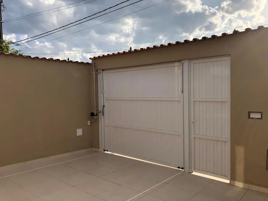 Foto 9 de Casa com 2 quartos à venda, 86m2 em Mongagua - SP