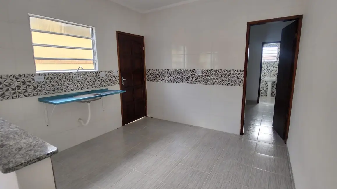Foto 6 de Casa com 2 quartos à venda, 60m2 em Mongagua - SP
