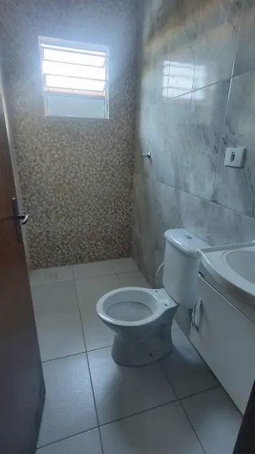 Foto 5 de Casa com 2 quartos à venda, 60m2 em Itanhaem - SP