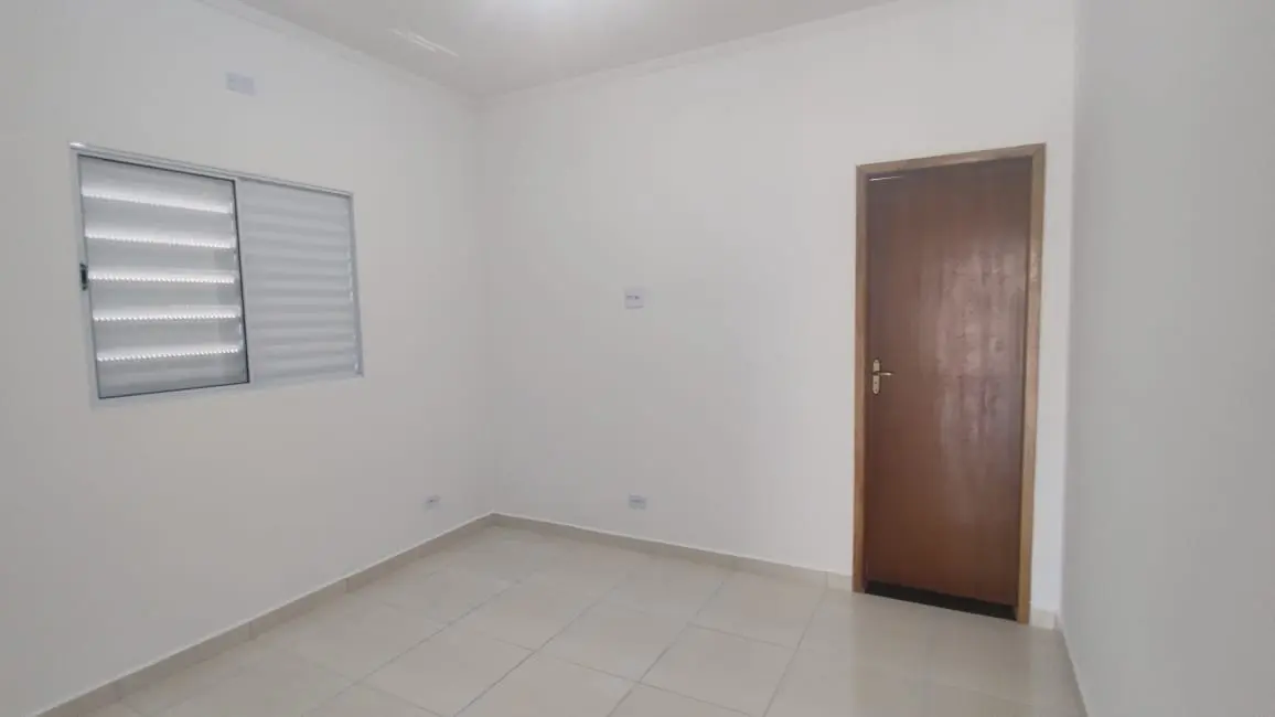 Foto 5 de Casa com 2 quartos à venda, 64m2 em Itanhaem - SP