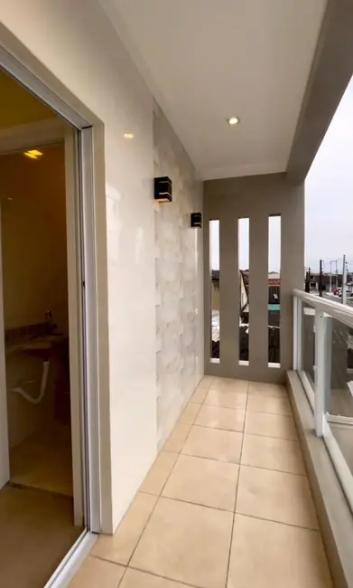 Casa com 2 quartos à venda, 58m2 em Sítio do Campo, Praia Grande - SP - imagem 3 Foto 3 de Casa com 2 quartos à venda, 58m2 em Sítio do Campo, Praia Grande - SP