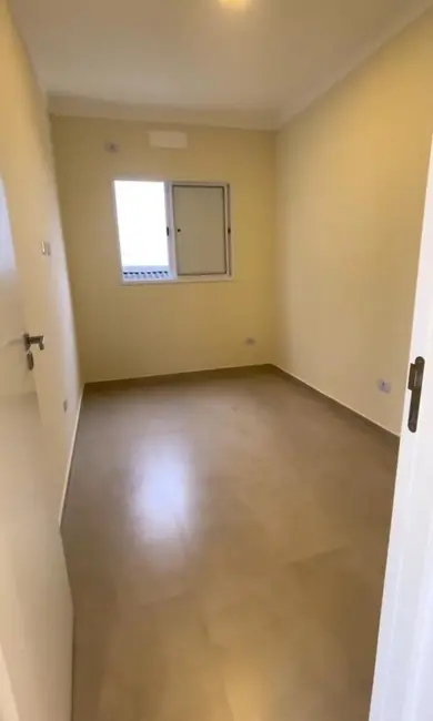 Casa com 2 quartos à venda, 58m2 em Sítio do Campo, Praia Grande - SP - imagem 5 Foto 5 de Casa com 2 quartos à venda, 58m2 em Sítio do Campo, Praia Grande - SP