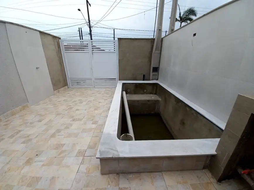 Casa com 2 quartos à venda, 60m2 em Itanhaem - SP - imagem 9 Foto 9 de Casa com 2 quartos à venda, 60m2 em Itanhaem - SP