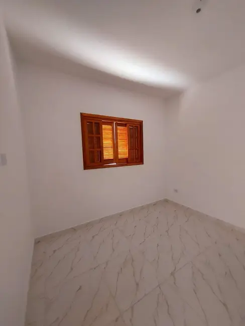Casa com 2 quartos à venda, 50m2 em Itanhaem - SP - imagem 5 Foto 5 de Casa com 2 quartos à venda, 50m2 em Itanhaem - SP