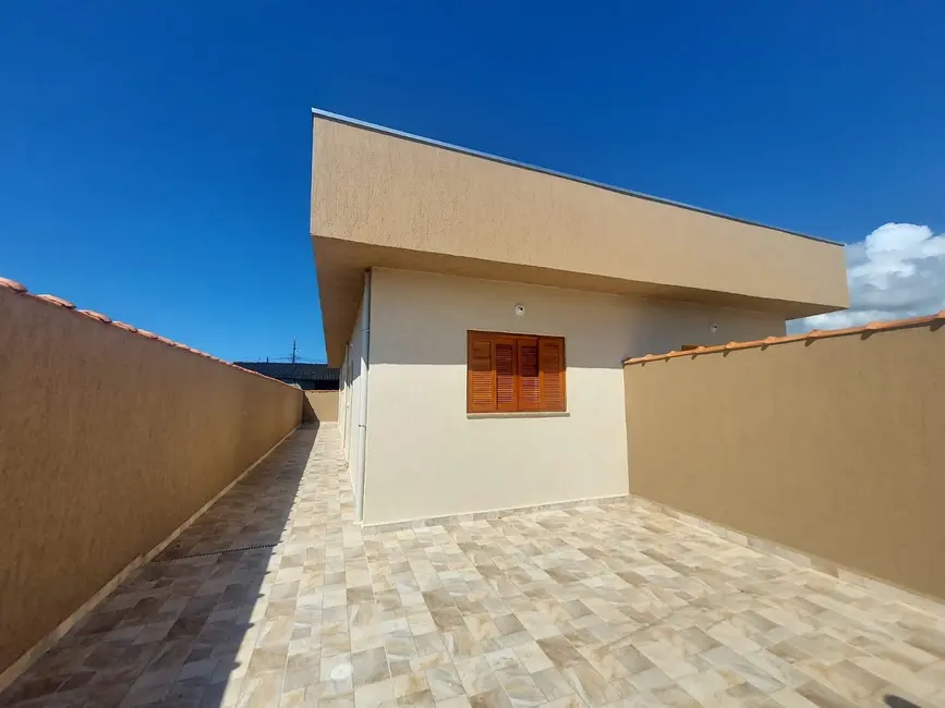 Casa com 2 quartos à venda, 50m2 em Itanhaem - SP - imagem 1 Foto 1 de Casa com 2 quartos à venda, 50m2 em Itanhaem - SP