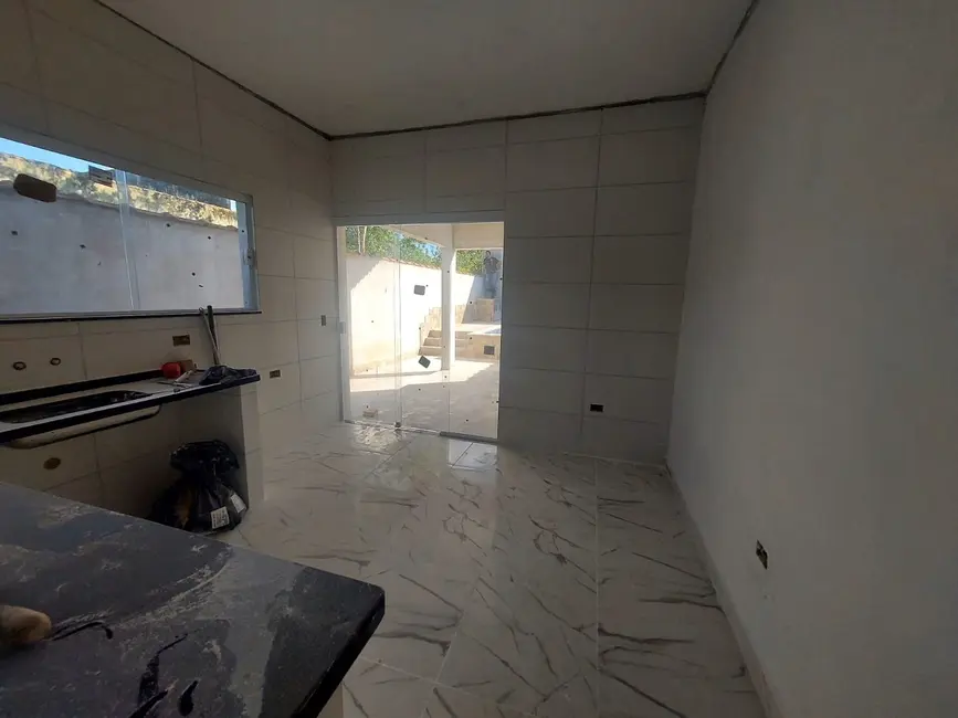 Foto 8 de Casa com 2 quartos à venda, 89m2 em Mongagua - SP