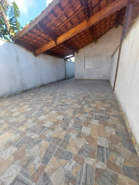Foto 3 de Casa com 2 quartos à venda, 89m2 em Mongagua - SP