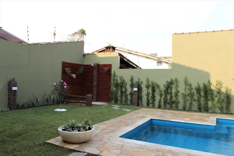 Foto 3 de Casa com 3 quartos à venda, 120m2 em Itanhaem - SP