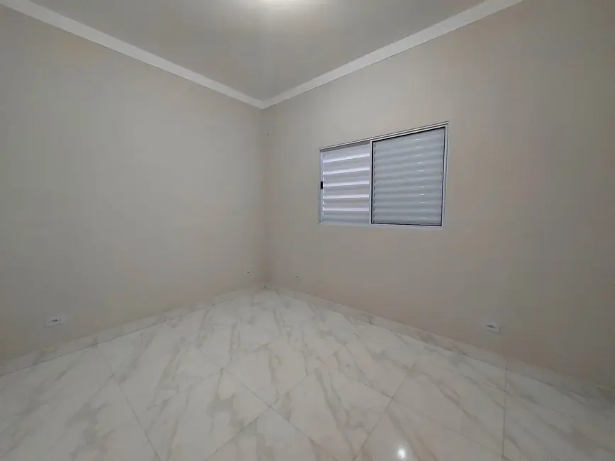 Foto 6 de Casa com 2 quartos à venda, 66m2 em Itanhaem - SP