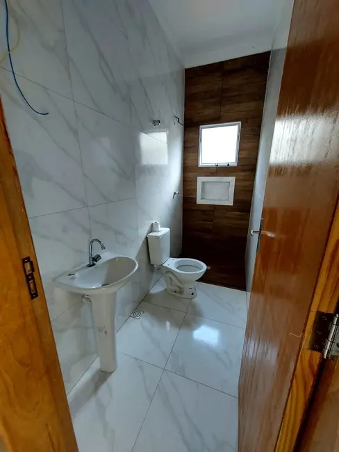 Foto 9 de Casa com 2 quartos à venda, 66m2 em Itanhaem - SP