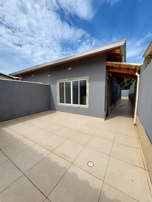 Foto 2 de Casa com 2 quartos à venda, 66m2 em Itanhaem - SP
