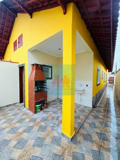 Foto 8 de Casa com 2 quartos à venda, 62m2 em Itanhaem - SP
