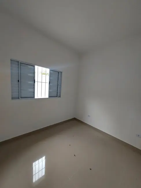 Foto 4 de Casa com 2 quartos à venda, 63m2 em Itanhaem - SP