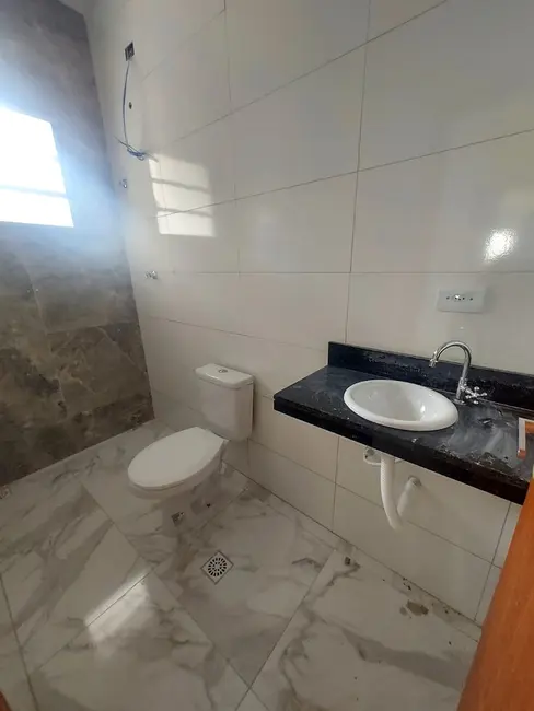 Foto 4 de Casa com 2 quartos à venda, 80m2 em Itanhaem - SP