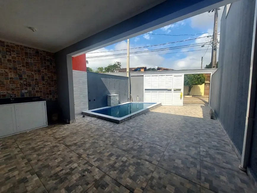 Foto 9 de Casa com 2 quartos à venda, 80m2 em Itanhaem - SP